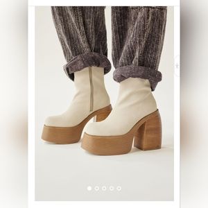Anna Suade Platform Boots